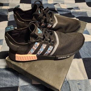 Adidas NMD_R1 FV3853 Boost